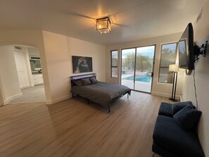 2 bedrooms, iron/ironing board, free WiFi, bed sheets