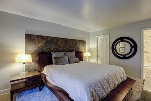 1 غرفة نوم ومكواة/لوح كي وخدمة الإنترنت وملاءات أسرّة