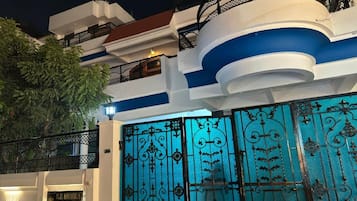 Mặt tiền nơi lưu trú