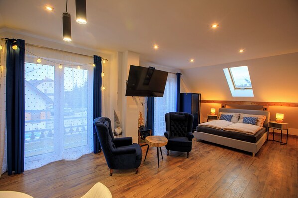 Smart TV - Art Comfort M4 Apartment (Czersk)