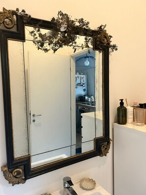 Interior - Loft located in front of the train station to Florence Santa Maria Novella (Prato)