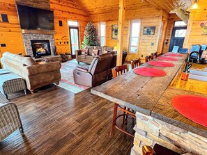 Interior - Skyview Hideaway -3BR/2.5BA Log Home w/Gorgeous Views, Gas F/P, Hot Tub, WiFi (Todd)
