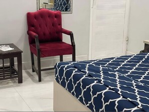 Deluxe Double Room | Soundproofing, iron/ironing board, free WiFi
