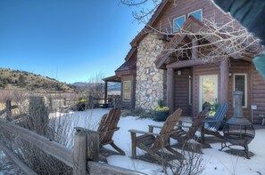 Property grounds - New! River Access Retreat | Golf Discount + 30 Min to Wolf Creek (South Fork)