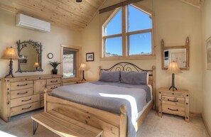 3 bedrooms, iron/ironing board, free WiFi, bed sheets - New! River Access Retreat | Golf Discount + 30 Min to Wolf Creek (South Fork)