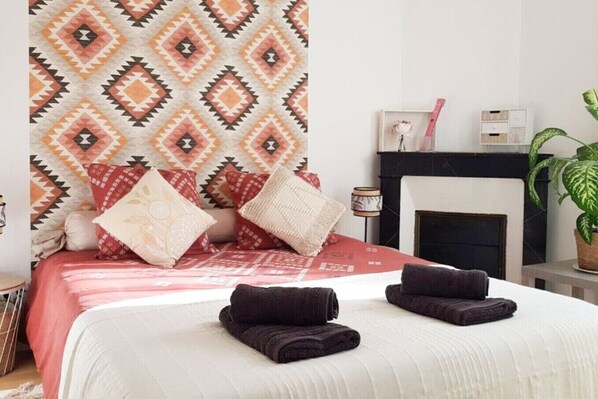 Wifi gratis y ropa de cama 