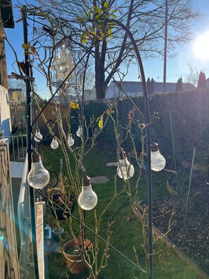 المنطقة المحيطة بالمنشأة