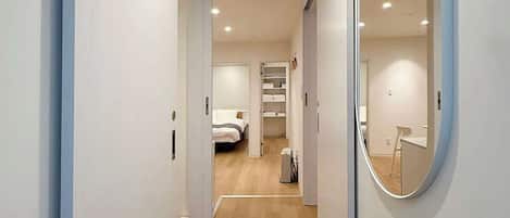 3 quartos, ferros/tábuas de passar roupa, Wi-Fi, roupa de cama