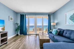 TV - 🌊Stunning Beach Views-5 Pools-Laketown Wharf 1608-Turtle Tower🌊 (Panama City Beach)