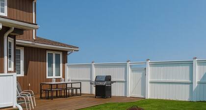 McGregor House - Minutes to beaches and multiple golf courses!