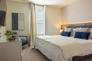7 Schlafzimmer, Reisekinderbett, WLAN, Bettwäsche