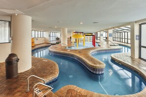 Innenpool, beheizter Pool