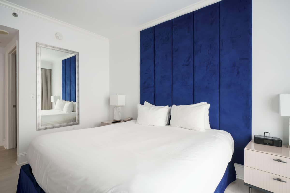 Bloc d'apartaments familiar, 1 llit de matrimoni gran i sofà llit, vistes a la badia | 1 dormitori, wifi gratuïta i roba de llit