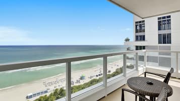 Standard-Apartment, Meerblick | Terrasse/Patio