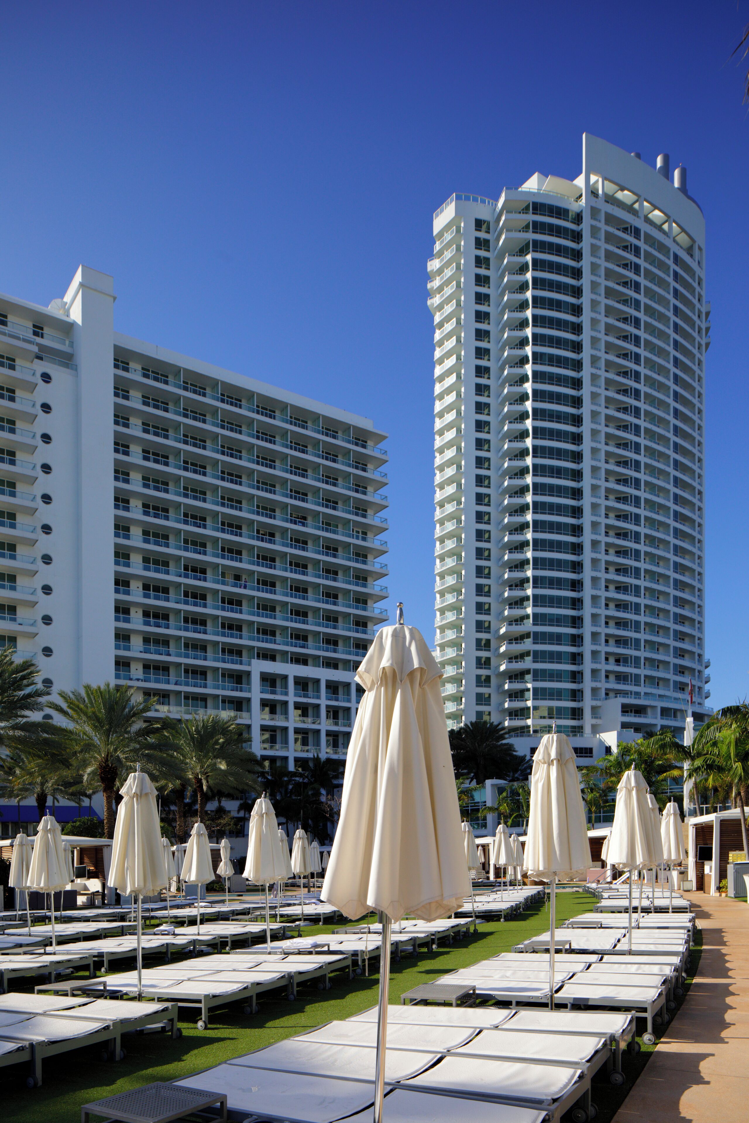 5 piscinas externas