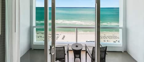 スタジオ キングベッド 1 台ソファーベッド付き 禁煙 オーシャンビュー | テラス / パティオ