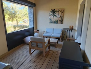 TV - New 2-4 pers apartment with loggia -Heated pool- seaside- near Bonifacio (Pianottoli-Caldarello)