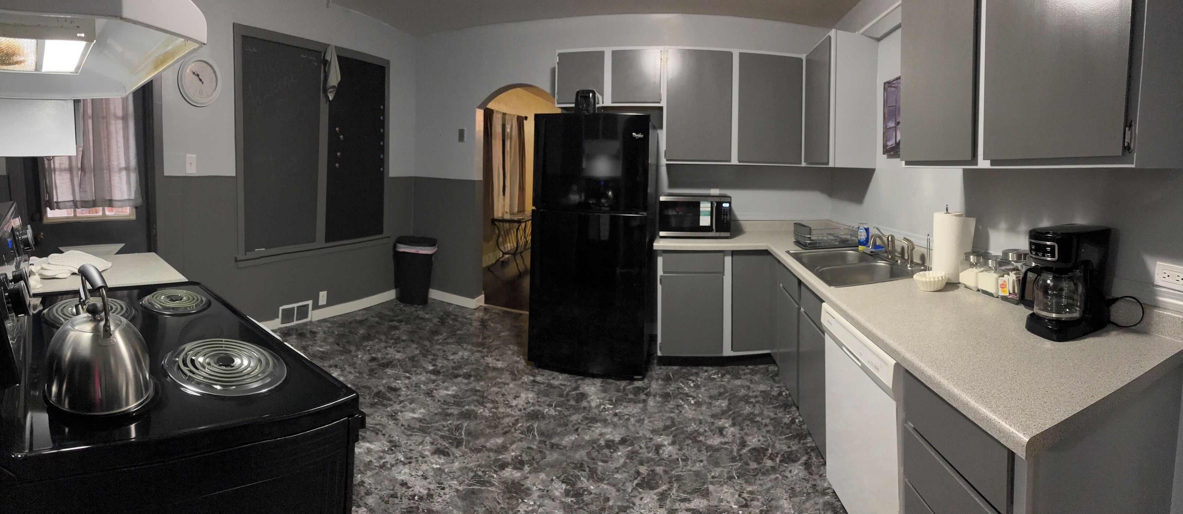 Mikroaaltouuni, uuni, liesi, astianpesukone