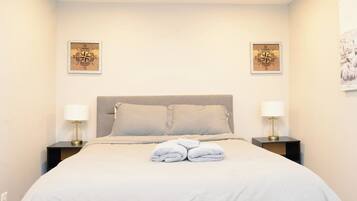 2 bedrooms, iron/ironing board, free WiFi, bed sheets