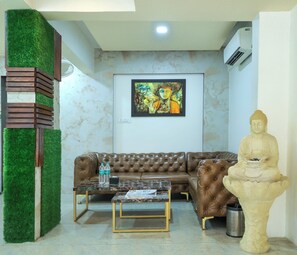 Front of property - Copper 11 Service Apartments -SB Road, Shivaji Nagar, Pune (Pune)