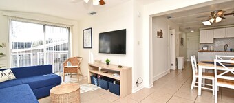 Snowbirds! Villa w/ Private Lake, Golf, Pickleball, Disney/Universal