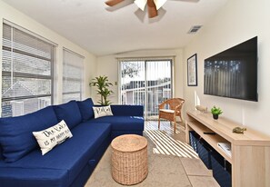 Smart TV - Snowbirds! Villa w/ Private Lake, Golf, Pickleball, Disney/Universal (Clermont)