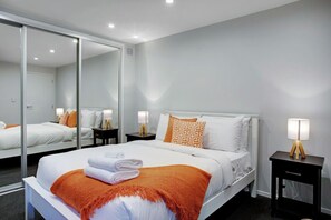 4 chambres, bureau, fer et planche à repasser, Wi-Fi gratuit