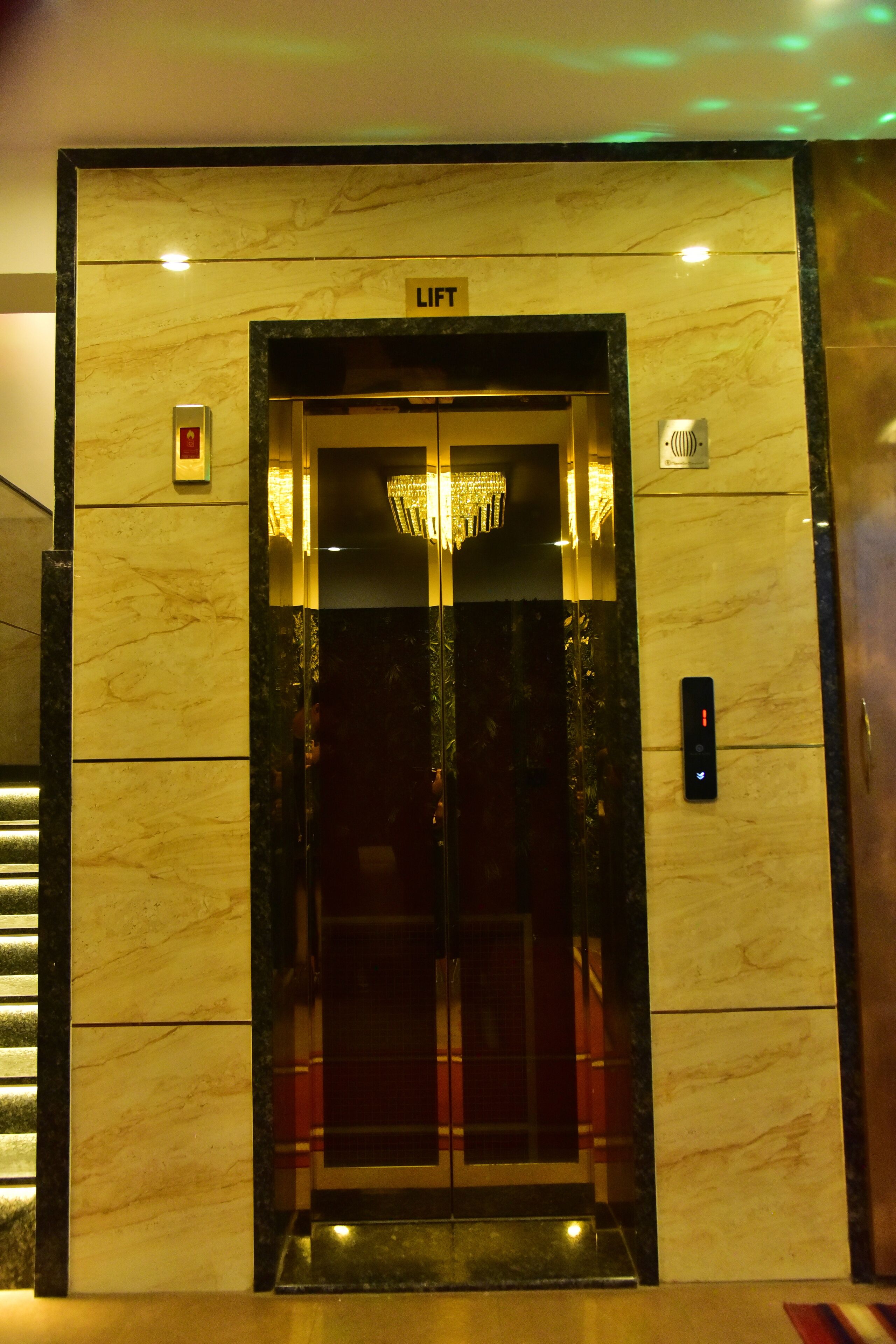 Elevator