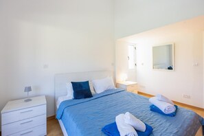 3 bedrooms, iron/ironing board, travel crib, WiFi
