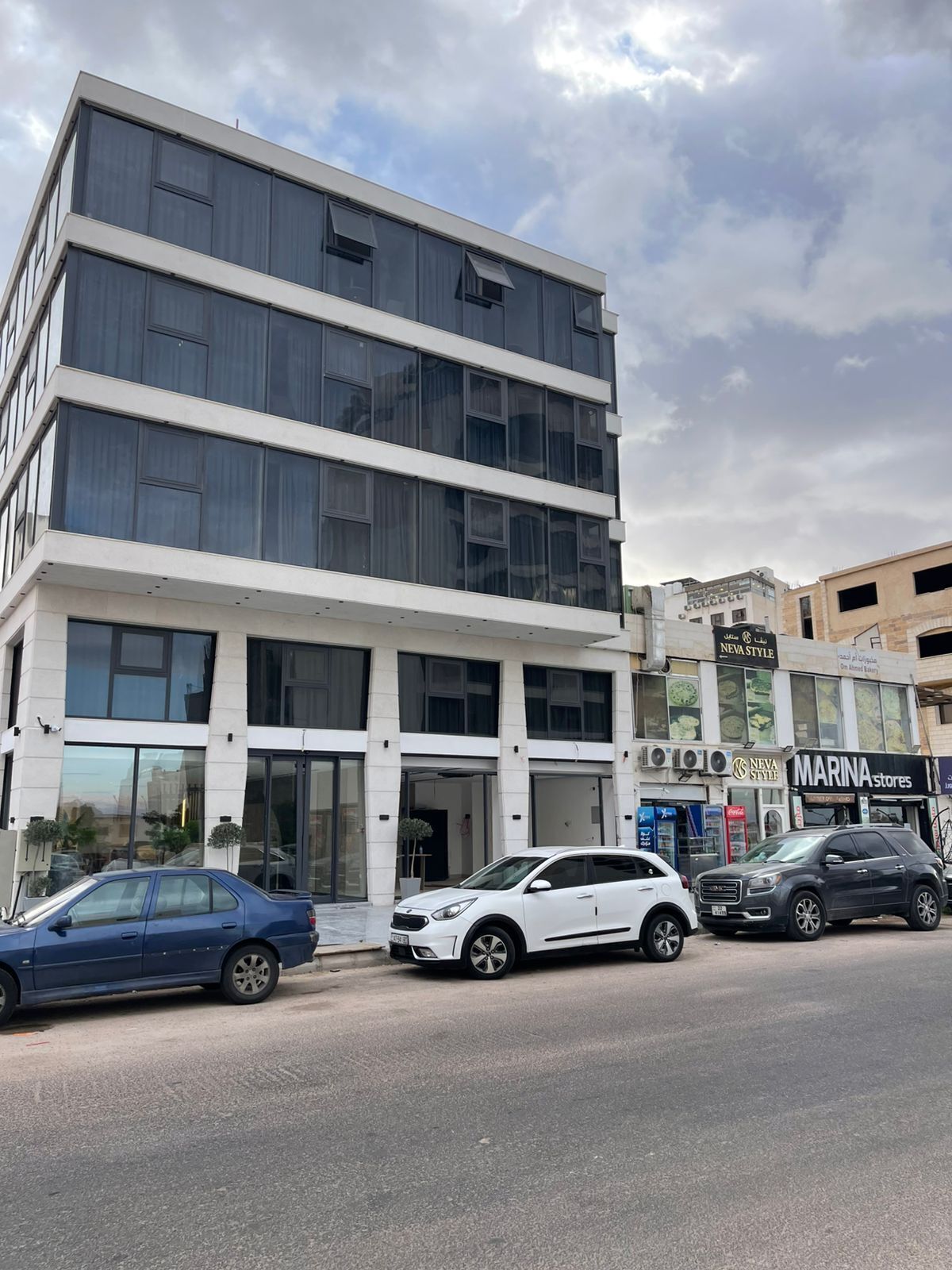 المنشأة من الخارج