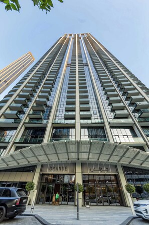 Exterior - One Lux Stay Grande Signature Residences (Dubai)