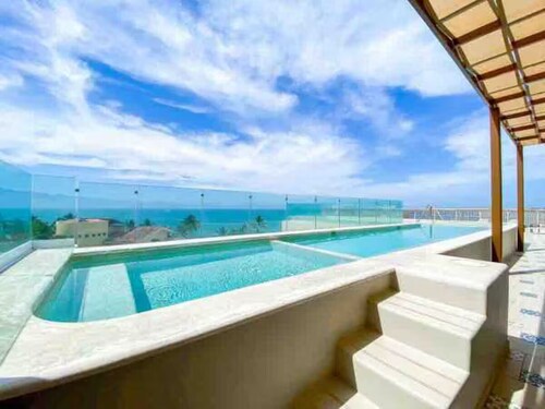 Luxury Apartment 50m from Beach in Bucerías w/ Balcony & Rooftop Garden