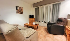TV - Spacious apartment for 6 people (Briançon)