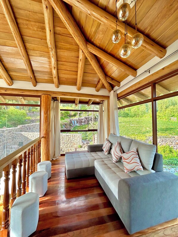 Interior - 3-bedroom house in delightful Calca with WiFi (Calca)