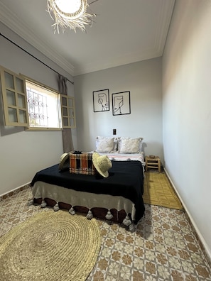 3 bedrooms, iron/ironing board, free WiFi