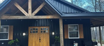 3 bdrm/2 full bath home 1.5 miles from Wolf Creek Marina, Lake Cumberland