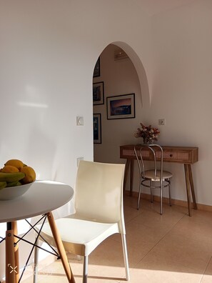 Dining - Junior Suite with Bedroom and Living area Kiotari Beach (KIOTARI)