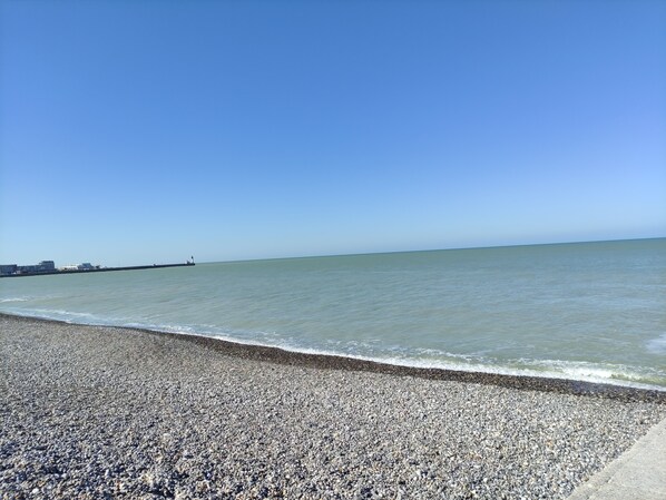 Beach - 50m from the beach, Apt. in the French Villa (Mers les bains)