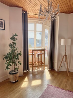 Interior - 50m from the beach, Apt. in the French Villa (Mers les bains)