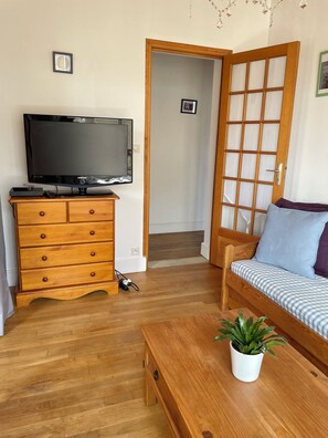 Living area - 50m from the beach, Apt. in the French Villa (Mers les bains)