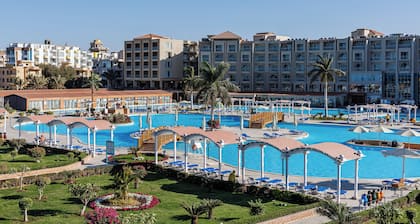 SUNRISE Solara Aqua park Resort