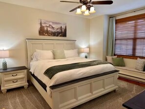 3 bedrooms, desk, iron/ironing board, travel cot - Escape to Teton Valley! Beautiful new 3-bedroom condo in charming Driggs, Idaho (Driggs)