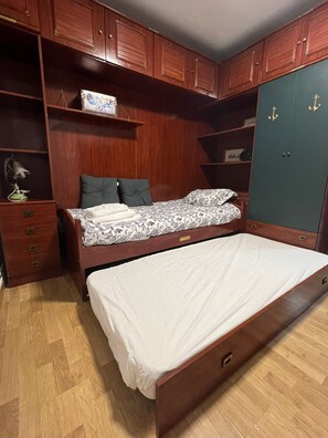 3 dormitorios, tabla de planchar con plancha, wifi y ropa de cama