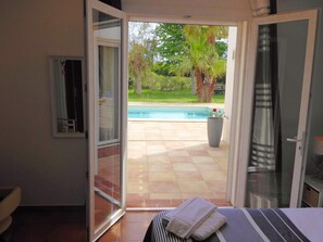 6 chambres, fer et planche à repasser, Wi-Fi, draps fournis