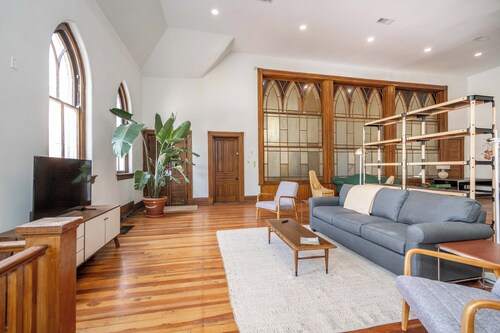 Charming 3-bed church with natural light, historic charm in lovely Covington KY