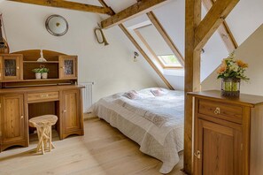 5 عدّة غرف نوم وطراز فريد لكل وحدة ومكواة/لوح كي