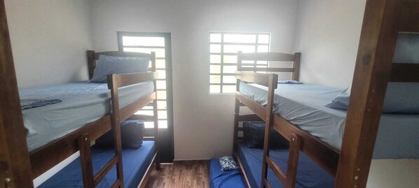 2 chambres, Wi-Fi gratuit, draps fournis