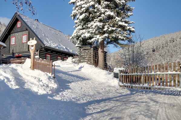 Villa | Exterior