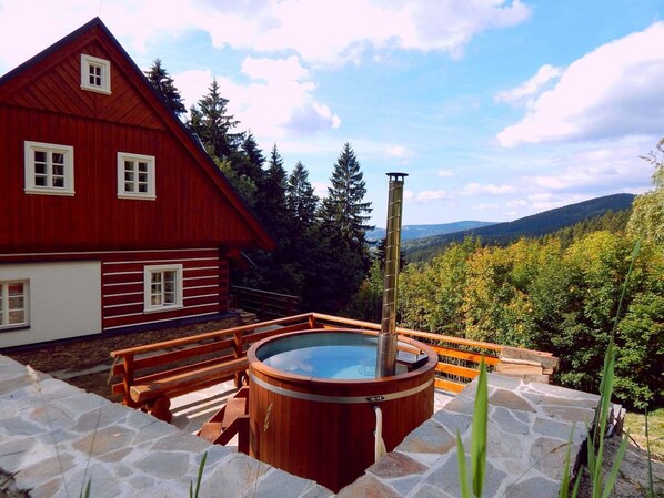 Villa | Exterior - Villa Near Horni Domky Ski Resort (Rokytnice nad Jizerou)