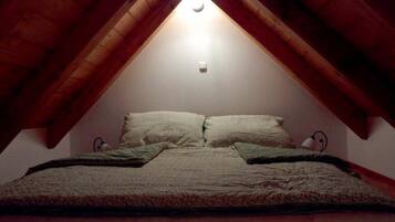 Villa | 5 bedrooms, individually furnished